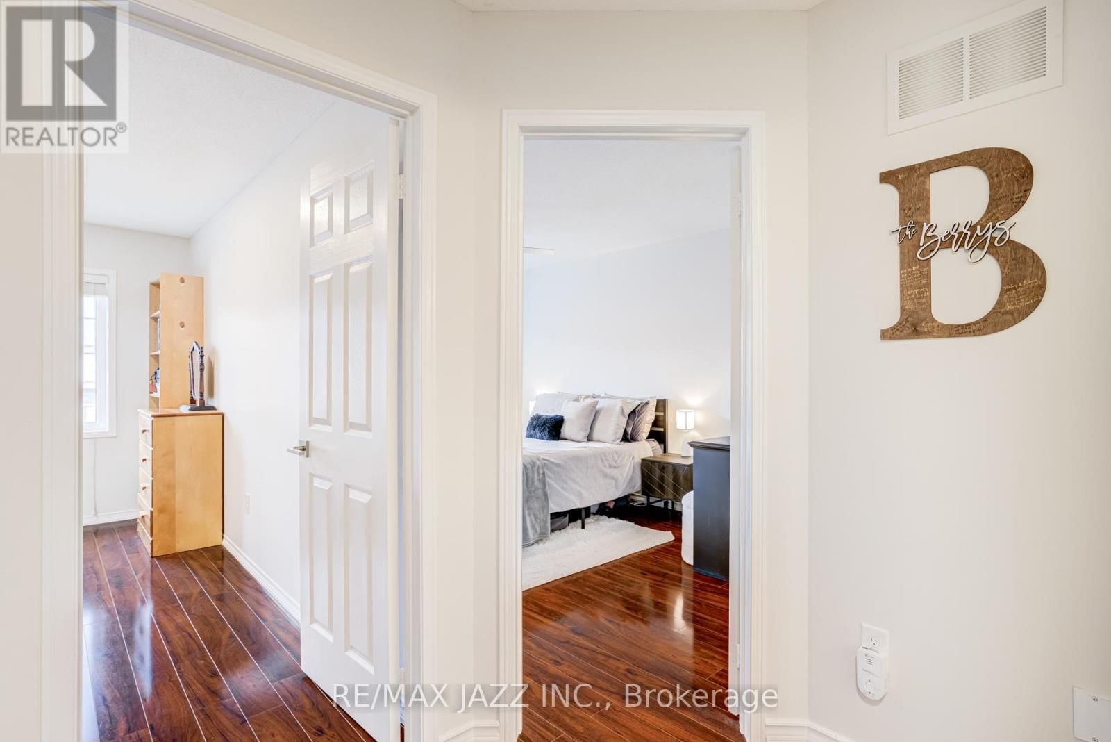 16 CLOWES STREET Image 29