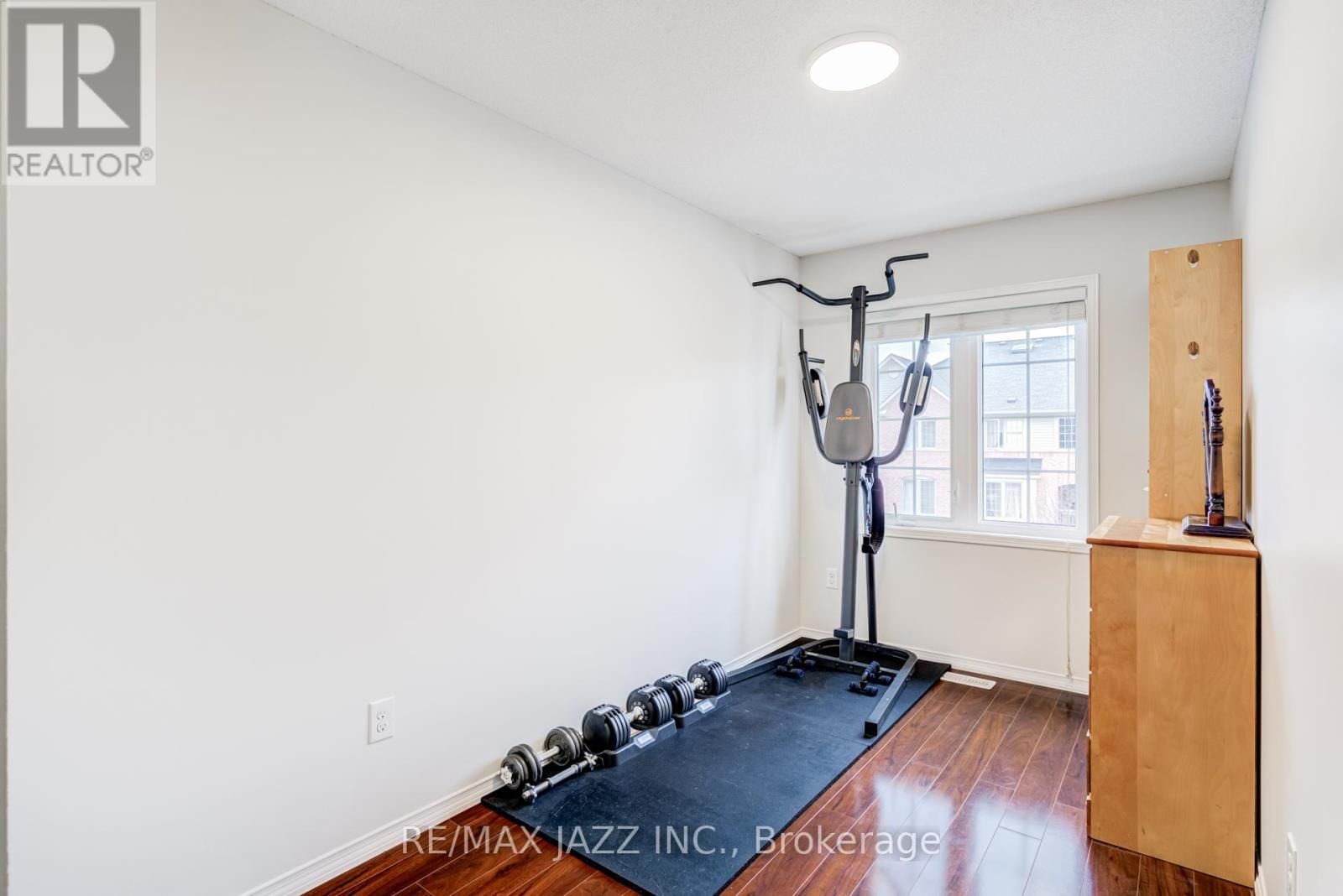 16 CLOWES STREET Image 37