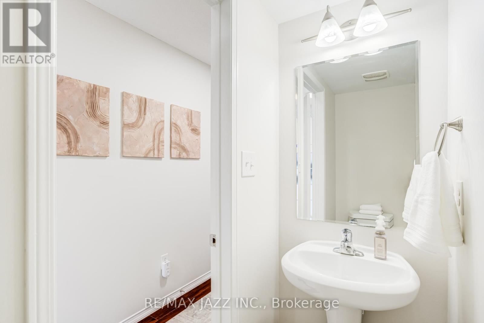 16 CLOWES STREET Image 8