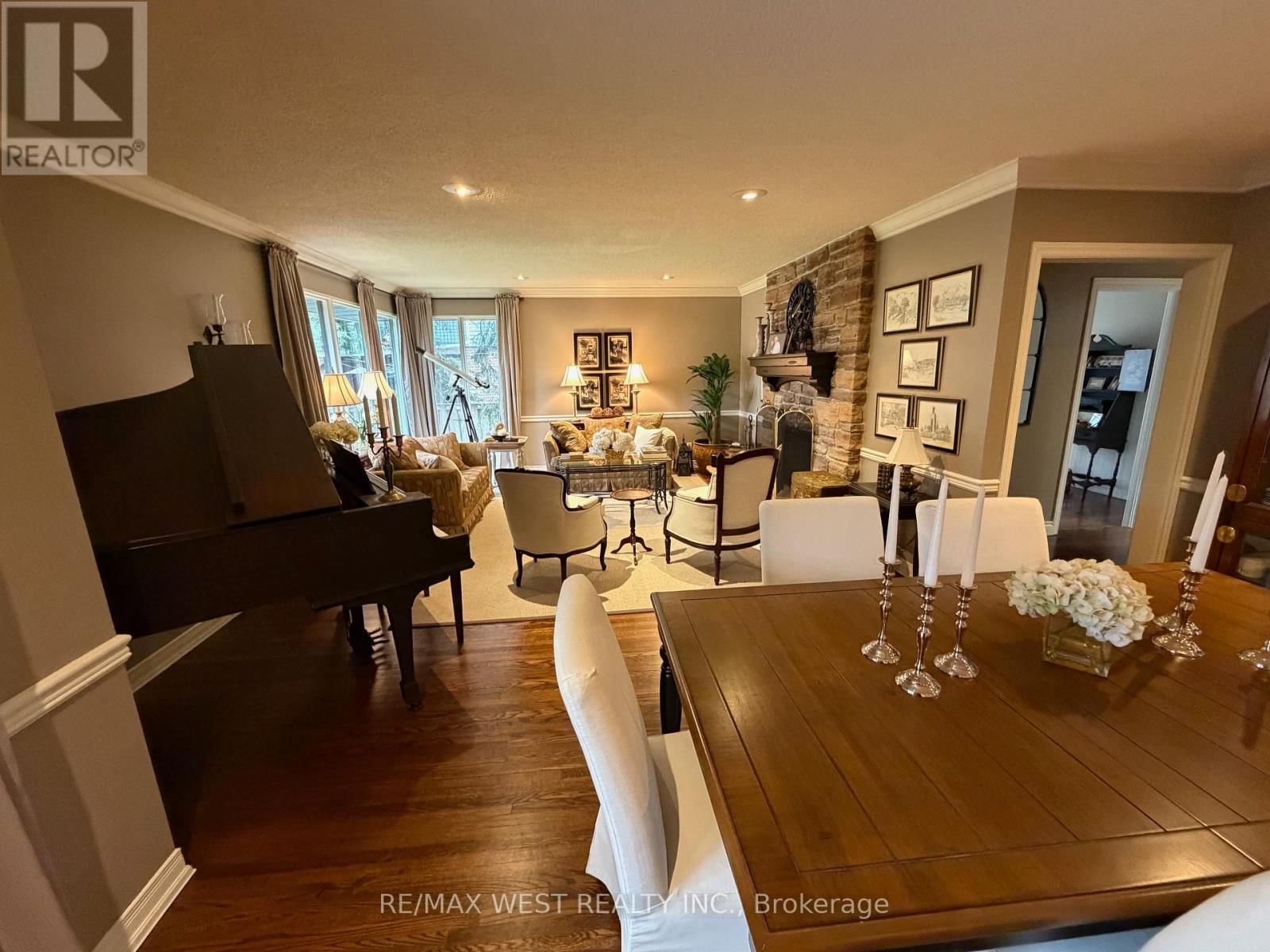 1184 KINGSTON ROAD Image 27