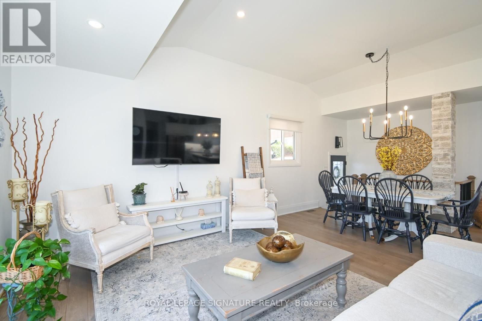 522 ROSMERE STREET Image 13