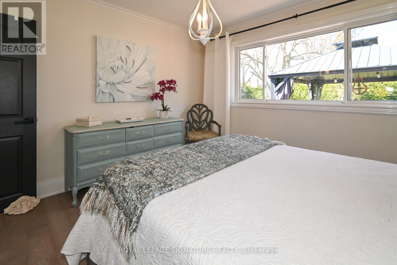 522 ROSMERE STREET Image 16