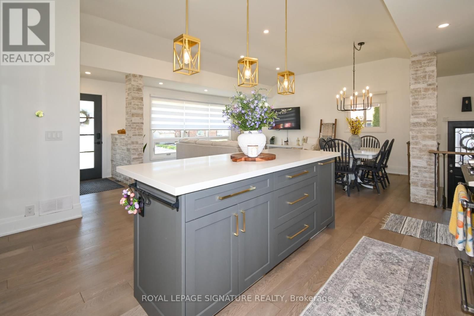 522 ROSMERE STREET Image 5