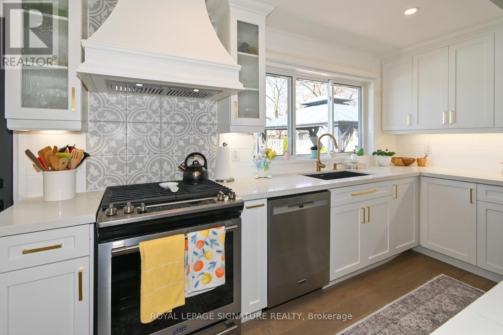 522 ROSMERE STREET Image 6