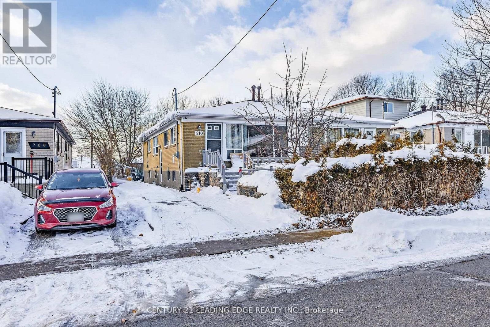 210 LINDEN AVENUE Image 1