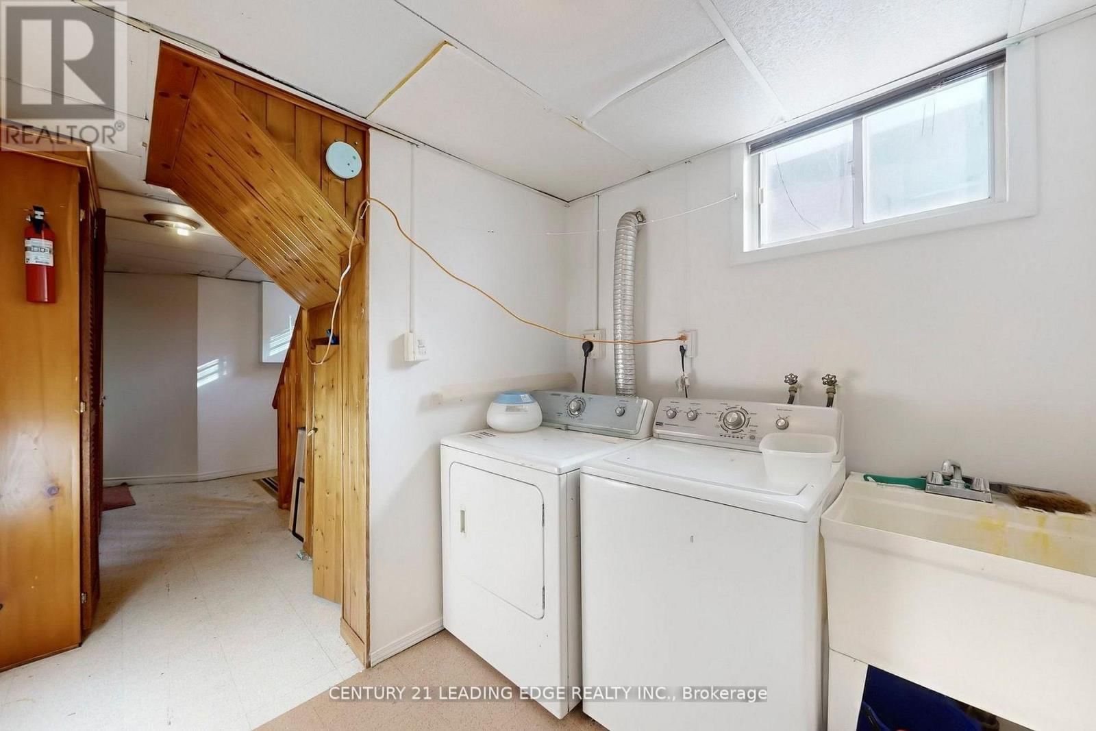 210 LINDEN AVENUE Image 44