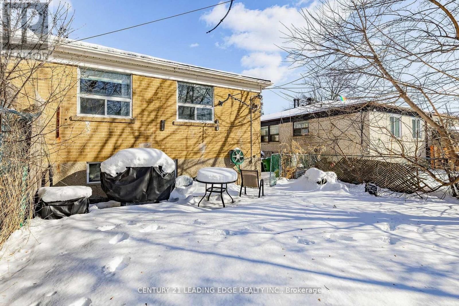 210 LINDEN AVENUE Image 46