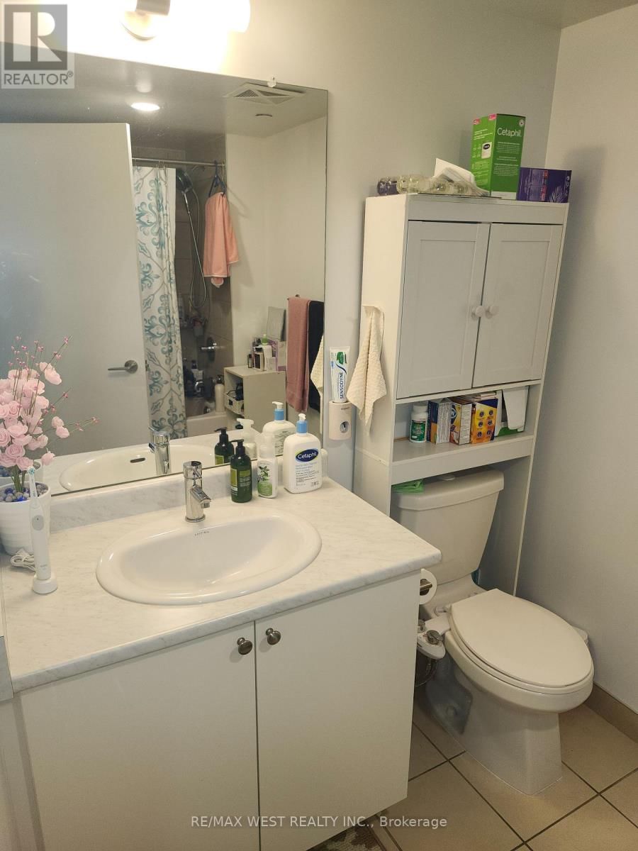 426 - 8 TRENT AVENUE Image 11