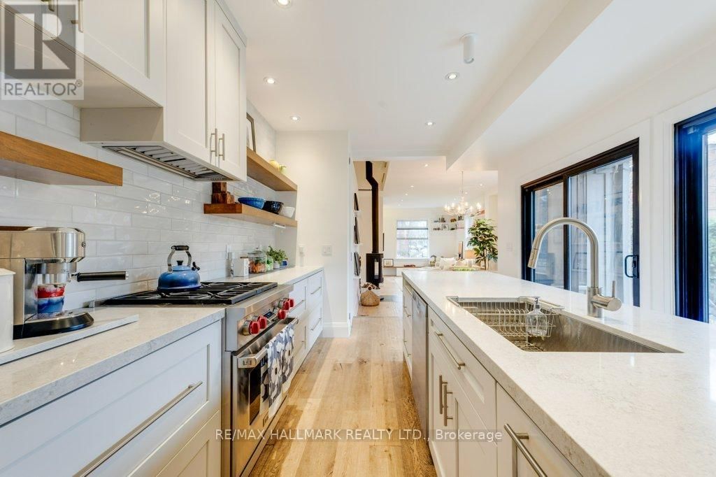 235 BOULTON AVENUE Image 12