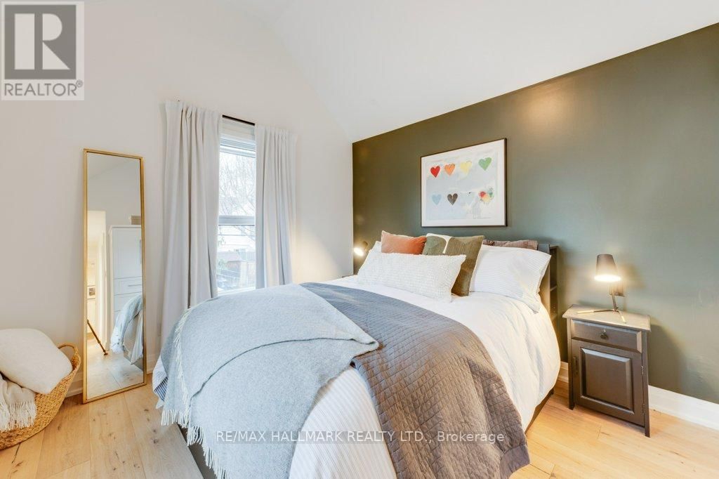 235 BOULTON AVENUE Image 23