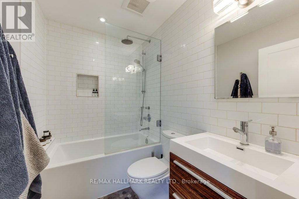 235 BOULTON AVENUE Image 27