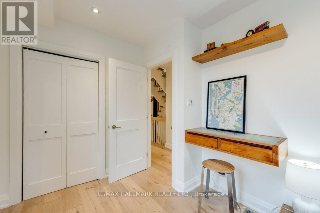 235 BOULTON AVENUE Image 32