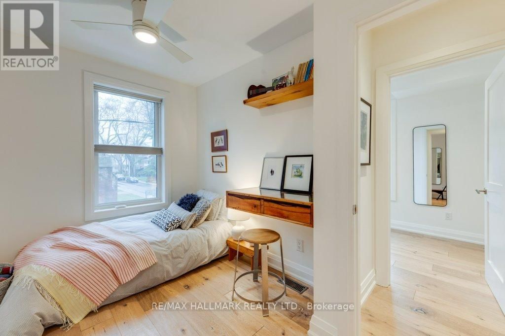 235 BOULTON AVENUE Image 33