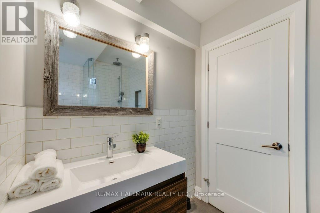 235 BOULTON AVENUE Image 36