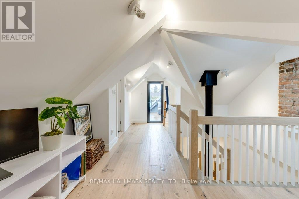 235 BOULTON AVENUE Image 38