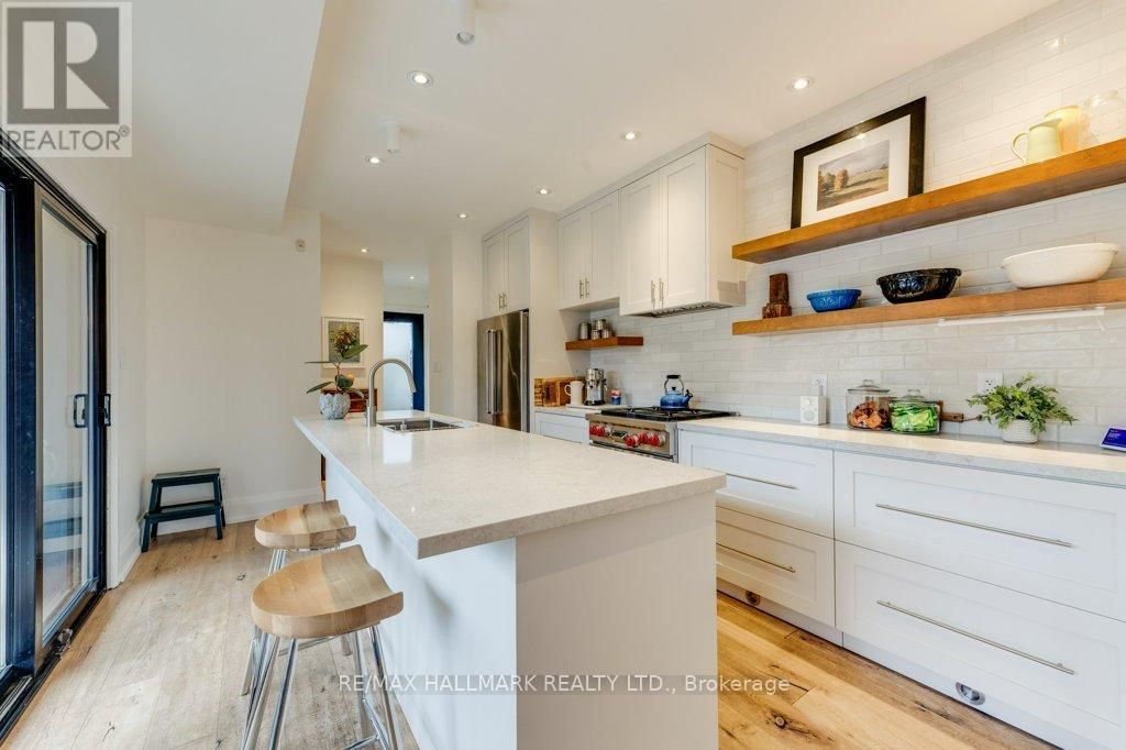 235 BOULTON AVENUE Image 9