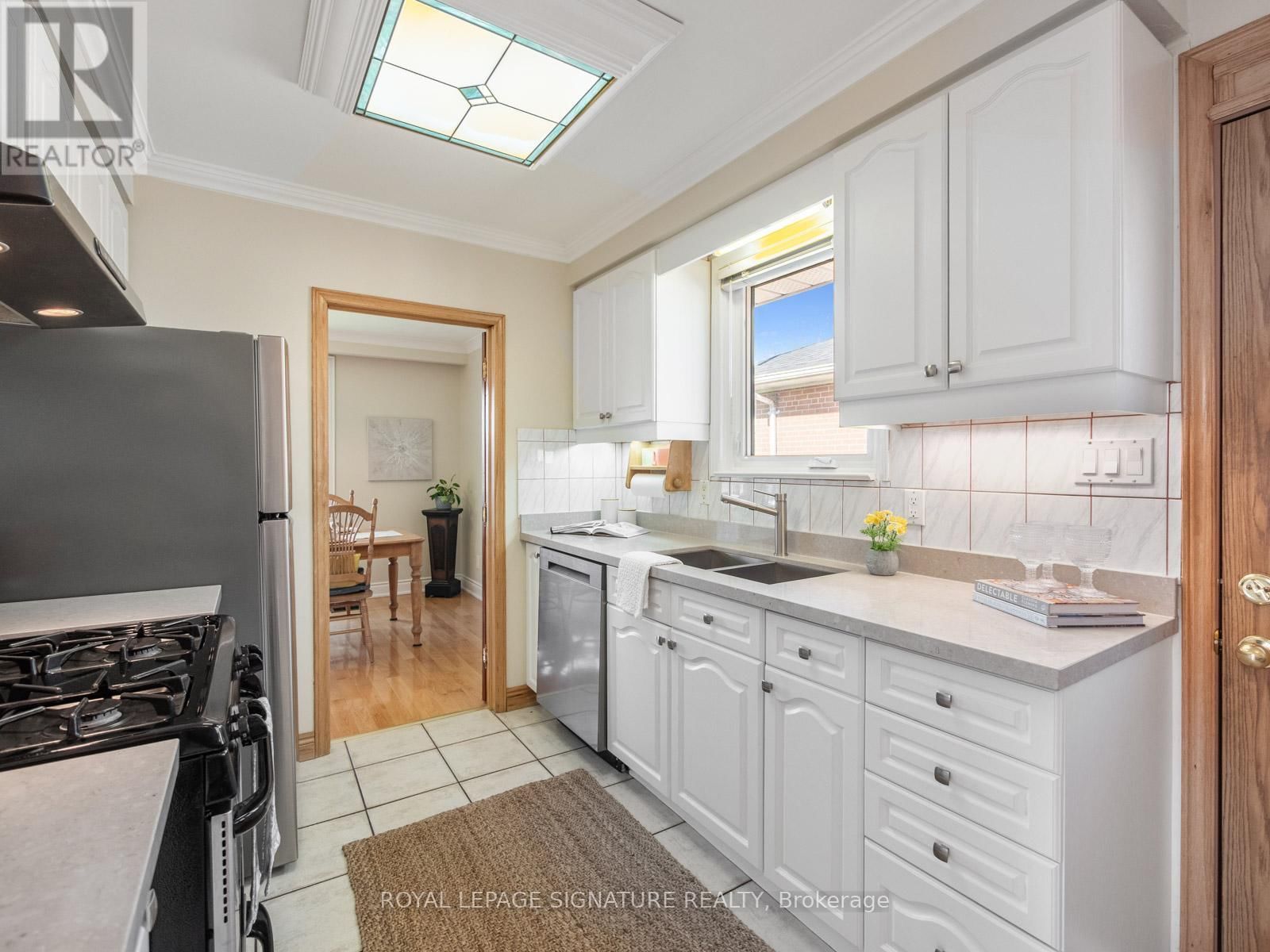 9 WINCREST DRIVE Image 15