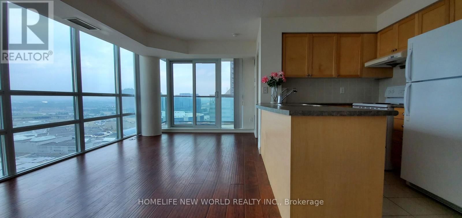 1604 - 50 BRIAN HARRISON WAY Image 4