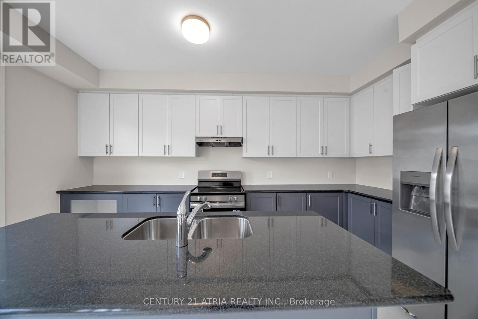 1838 NARCISSUS GARDENS Image 9