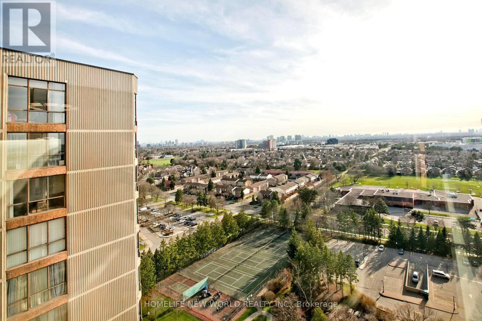 2117 - 75 BAMBURGH CIRCLE Image 24