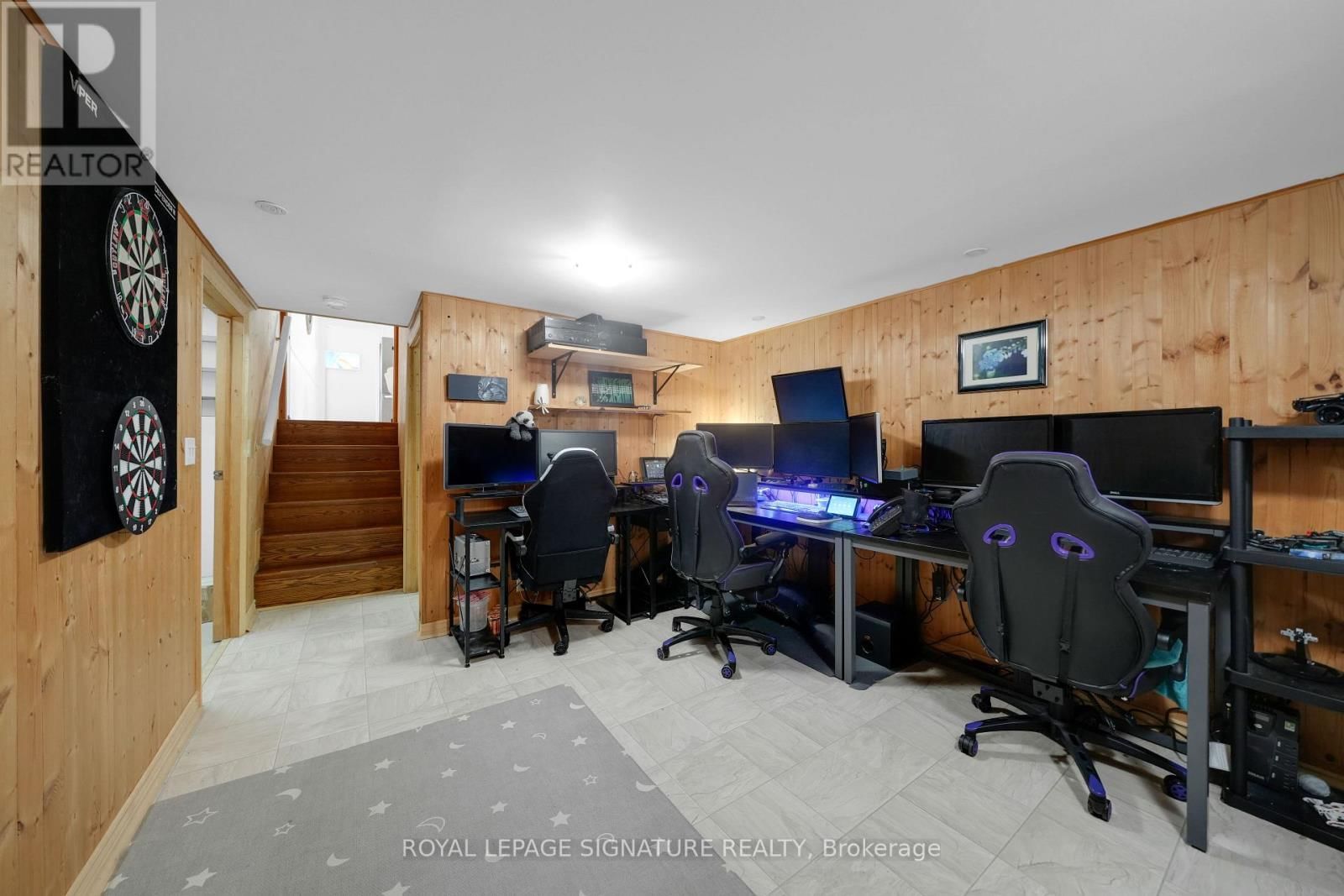 821 KROSNO BOULEVARD Image 19