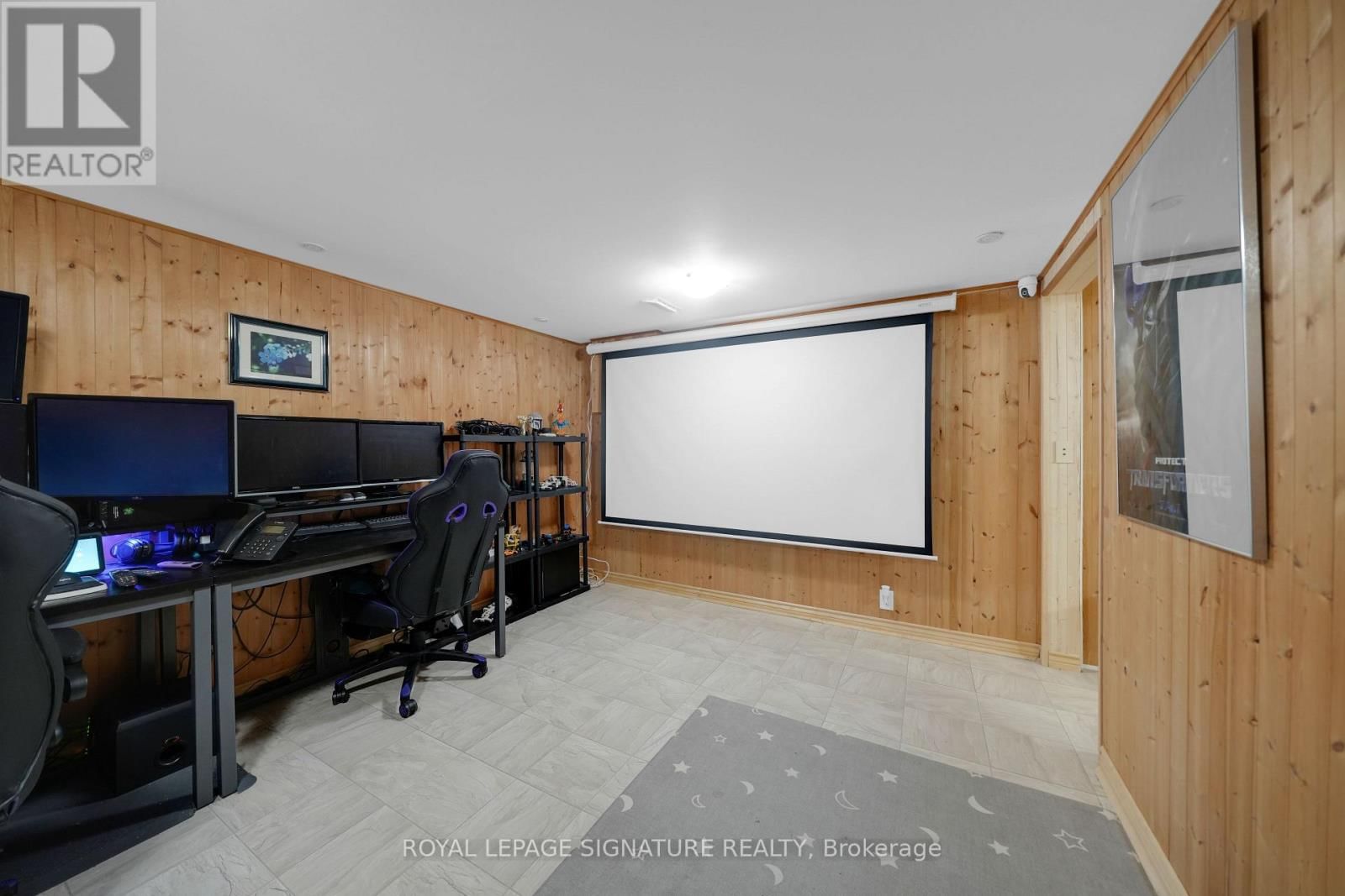 821 KROSNO BOULEVARD Image 22