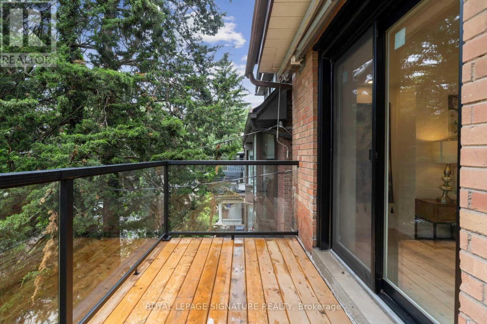 36 TENNIS CRESCENT Image 19