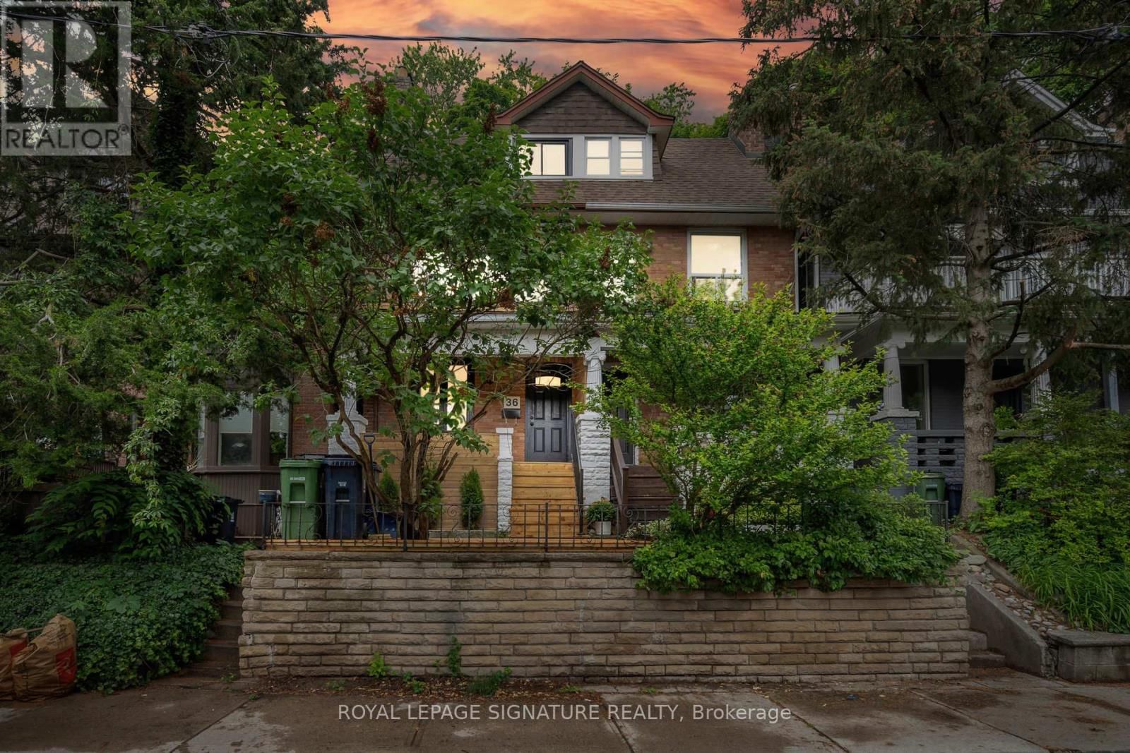 36 TENNIS CRESCENT Image 27