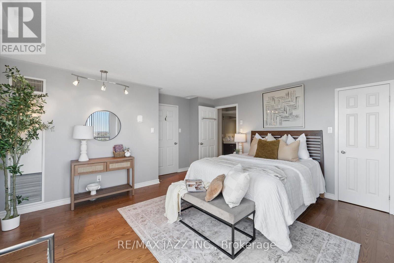 1112 - 360 WATSON STREET EAST Image 16