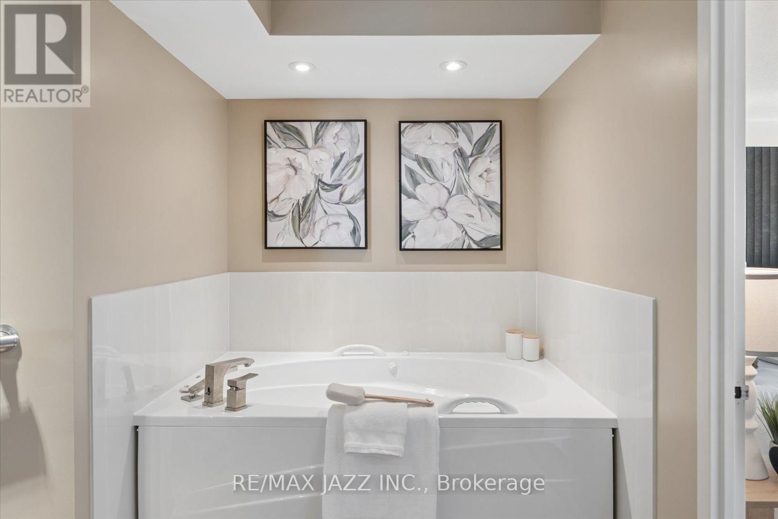 1112 - 360 WATSON STREET EAST Image 18