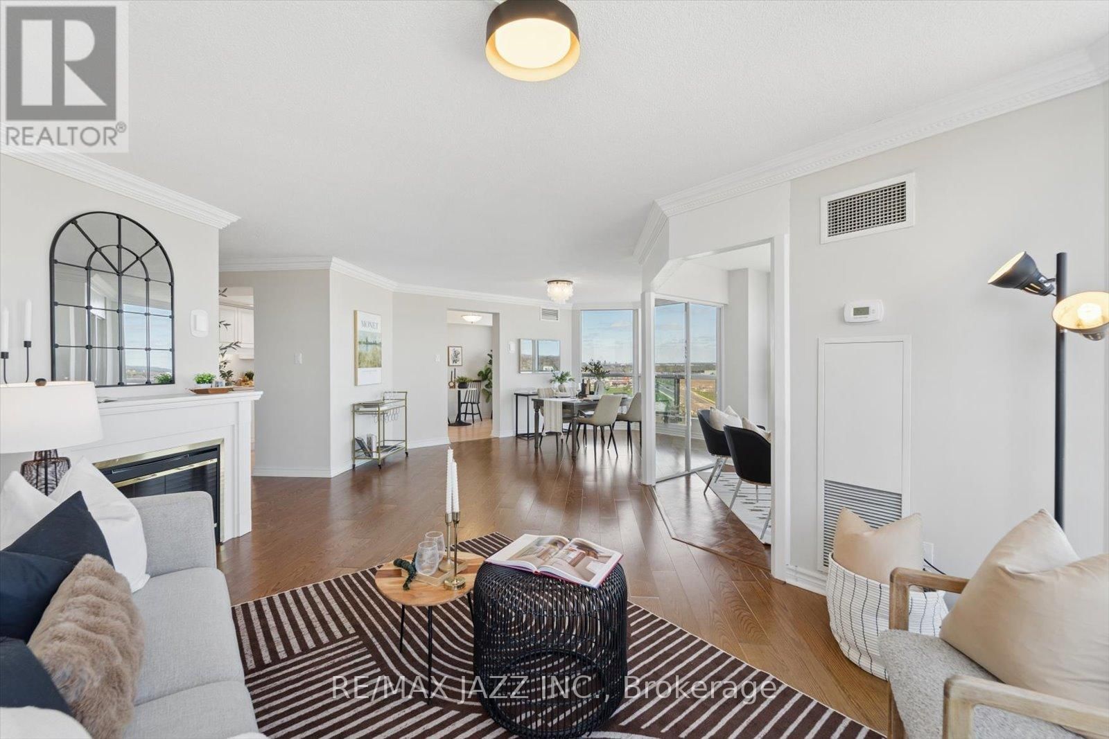 1112 - 360 WATSON STREET EAST Image 7