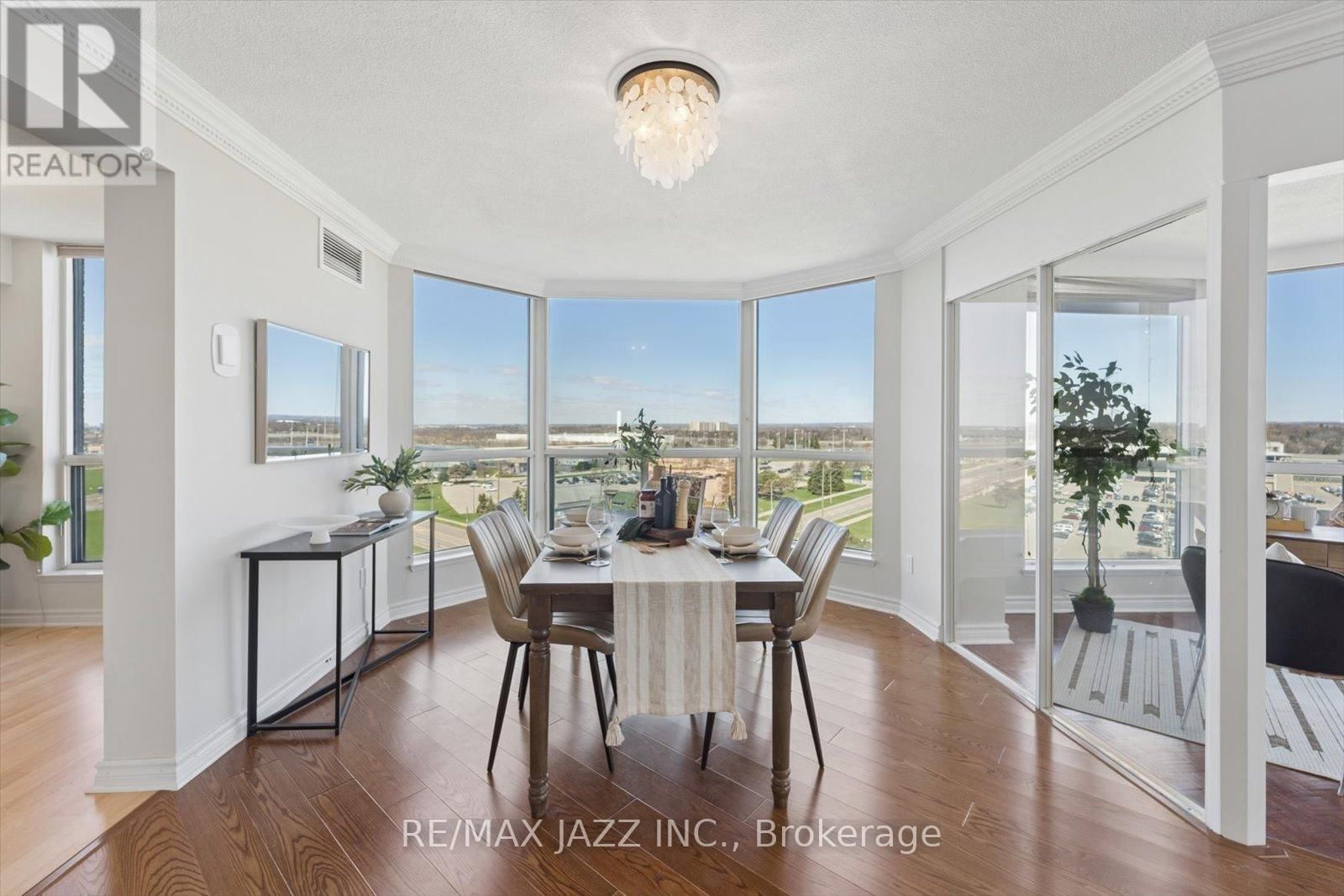 1112 - 360 WATSON STREET EAST Image 8