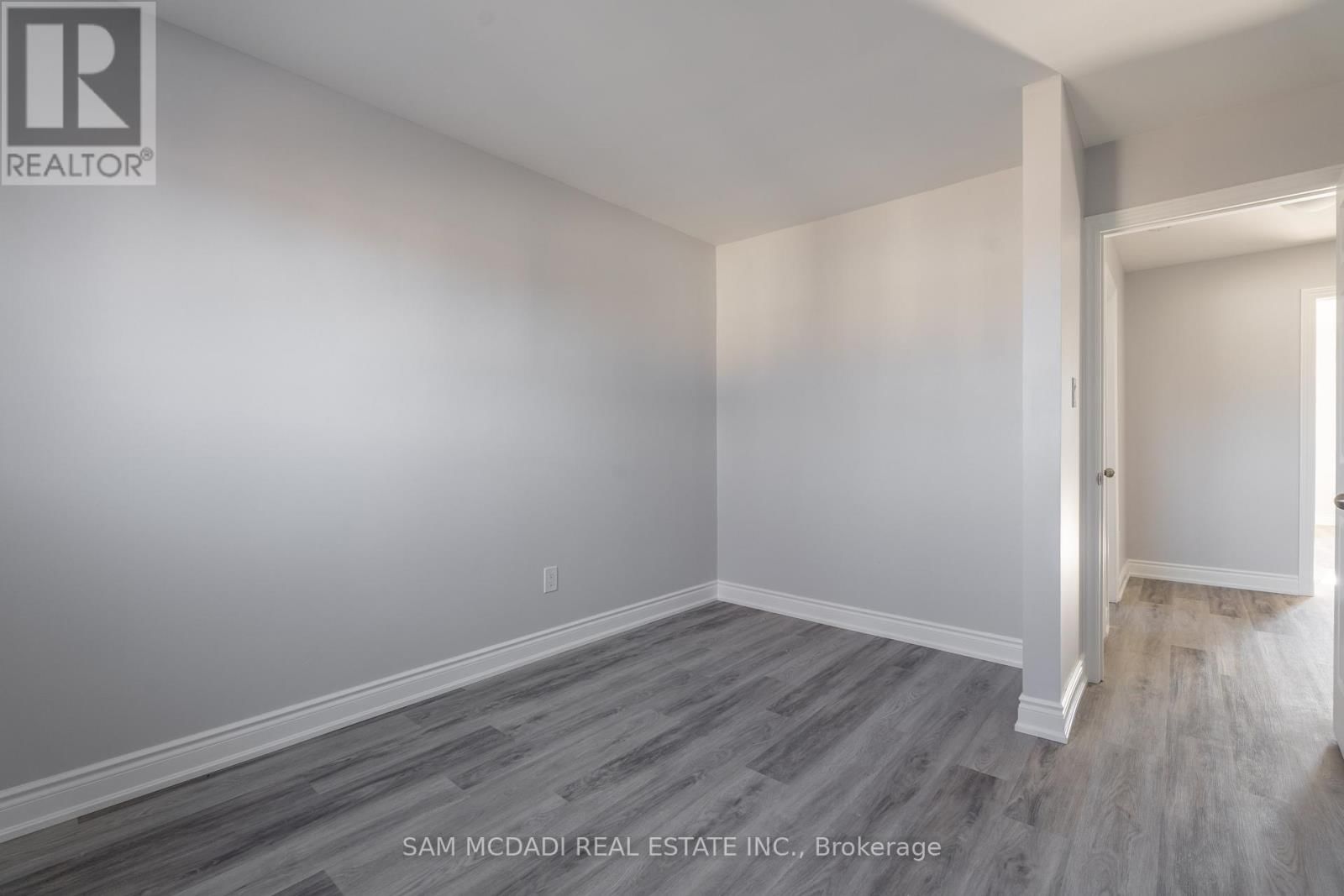 9 BIRCHFIELD DRIVE Image 15