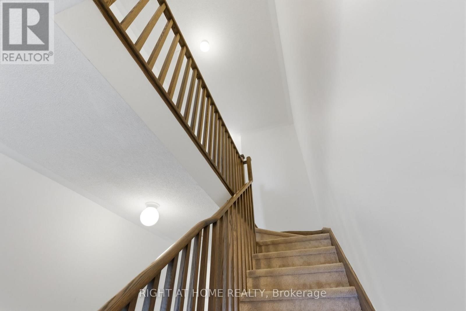 152 SAILORS LANDING Image 17