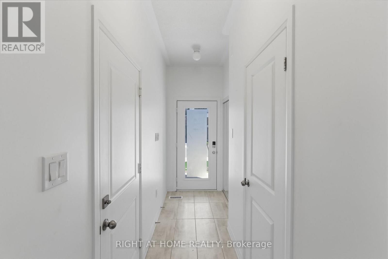 152 SAILORS LANDING Image 3