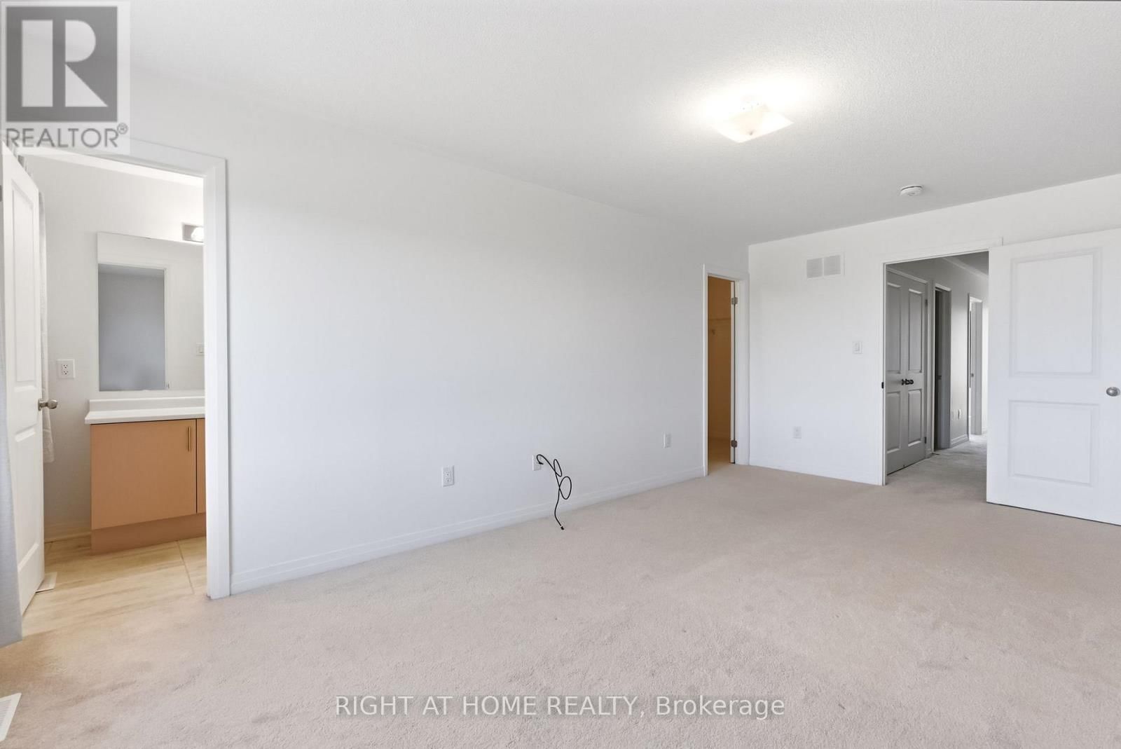 152 SAILORS LANDING Image 33