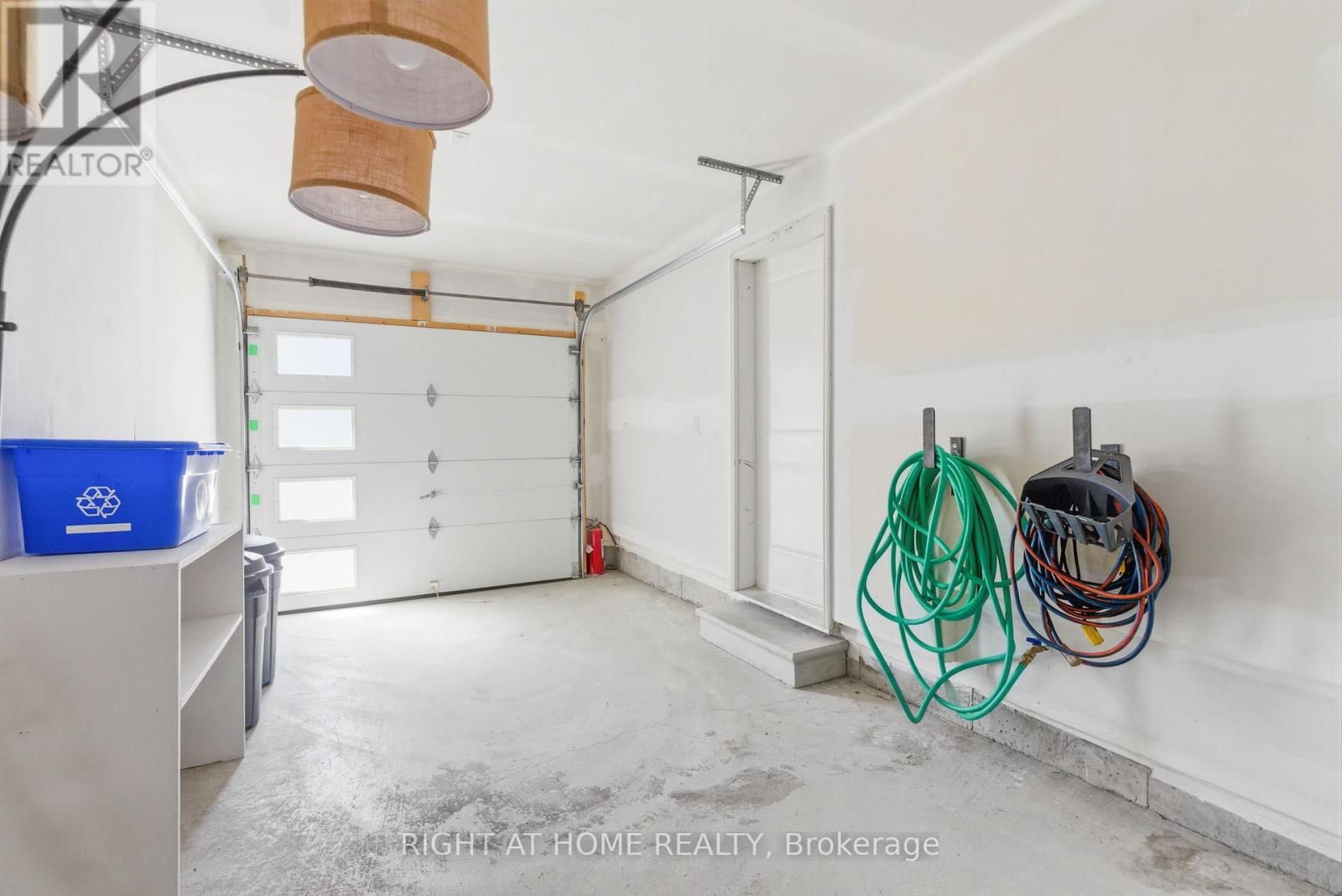 152 SAILORS LANDING Image 37