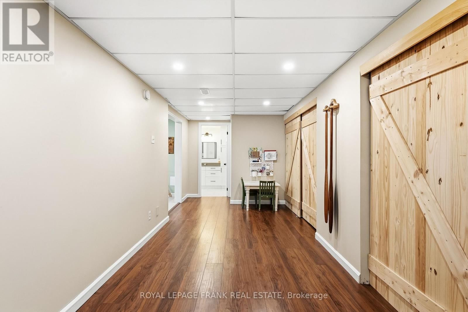 157 BLOSSOM COURT Image 20