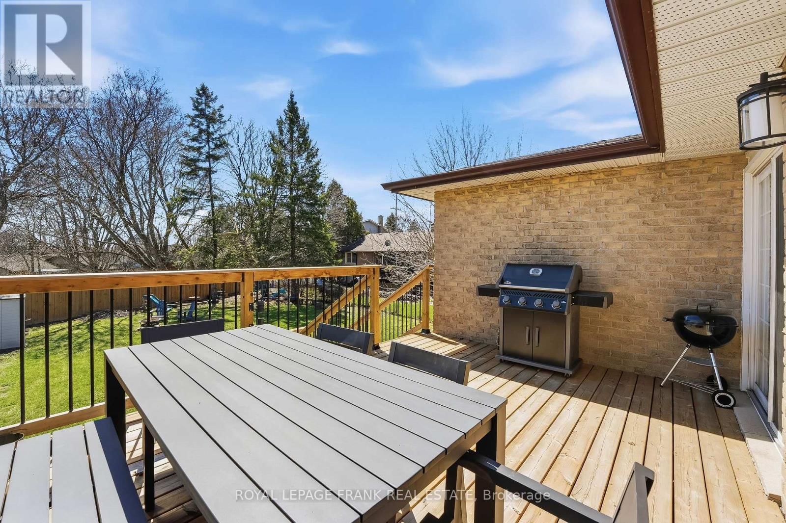 157 BLOSSOM COURT Image 33