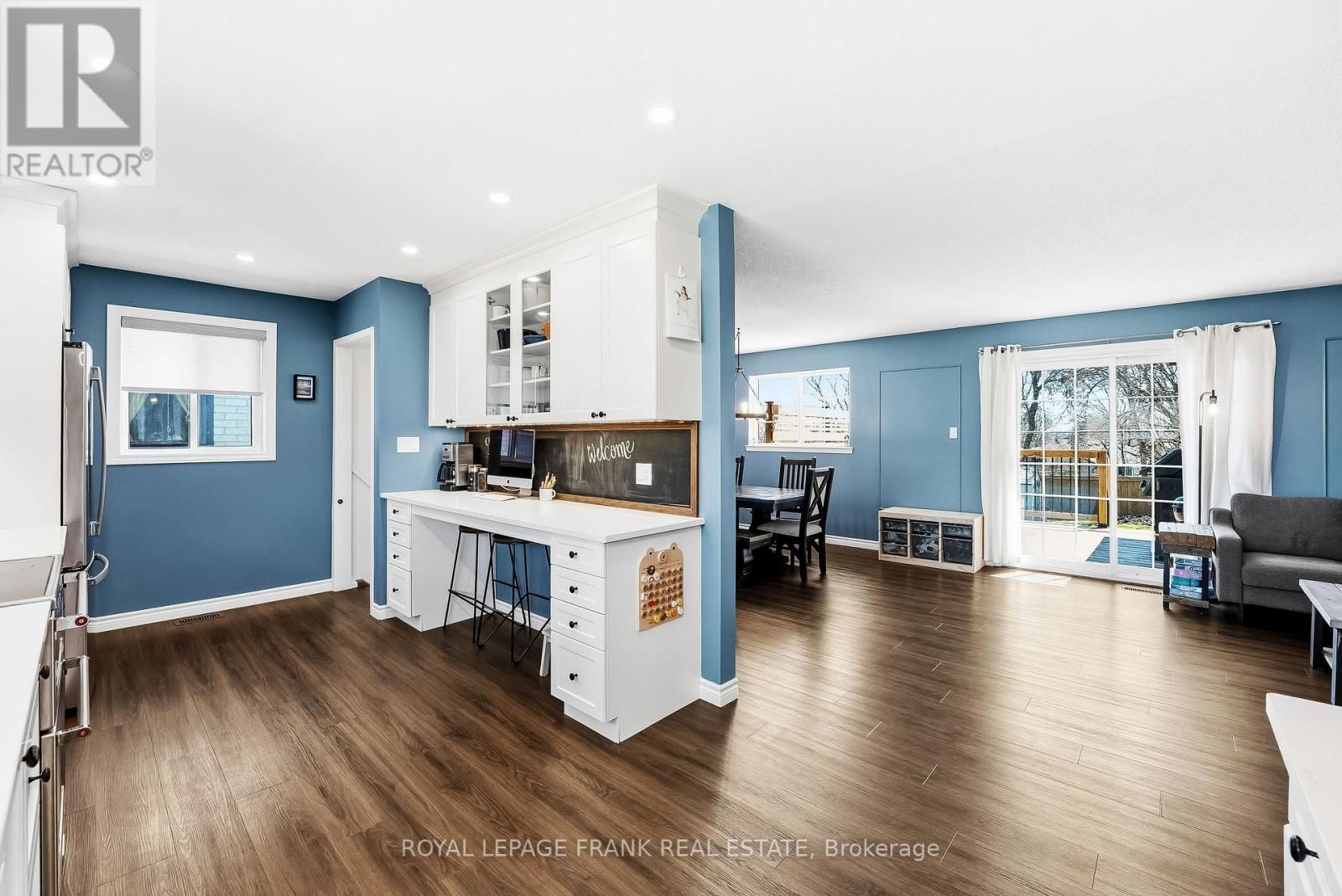 157 BLOSSOM COURT Image 8