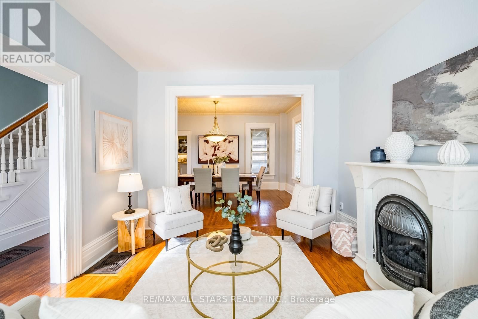 32 WELLINGTON STREET Image 6