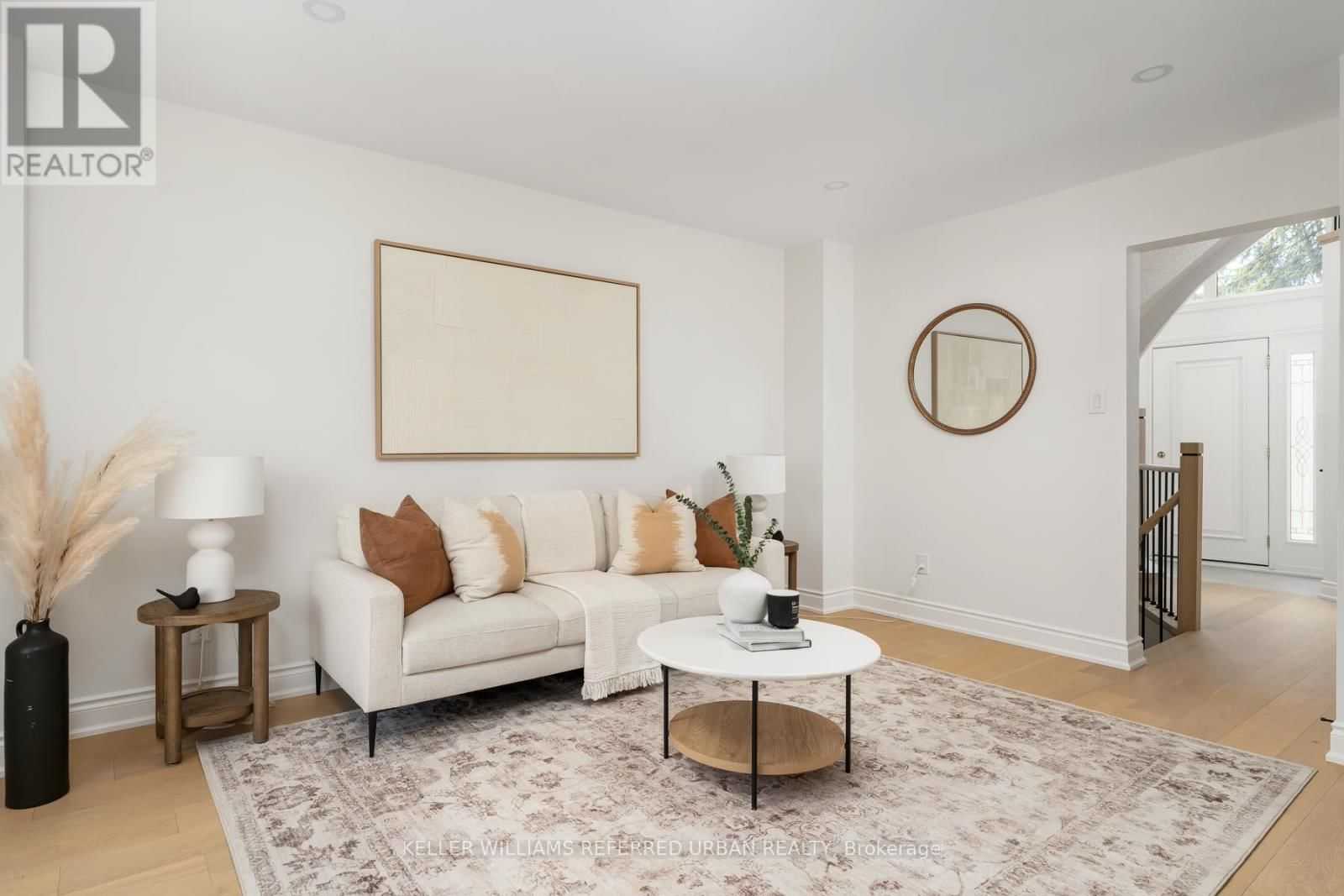 1064 MOORELANDS CRESCENT Image 8