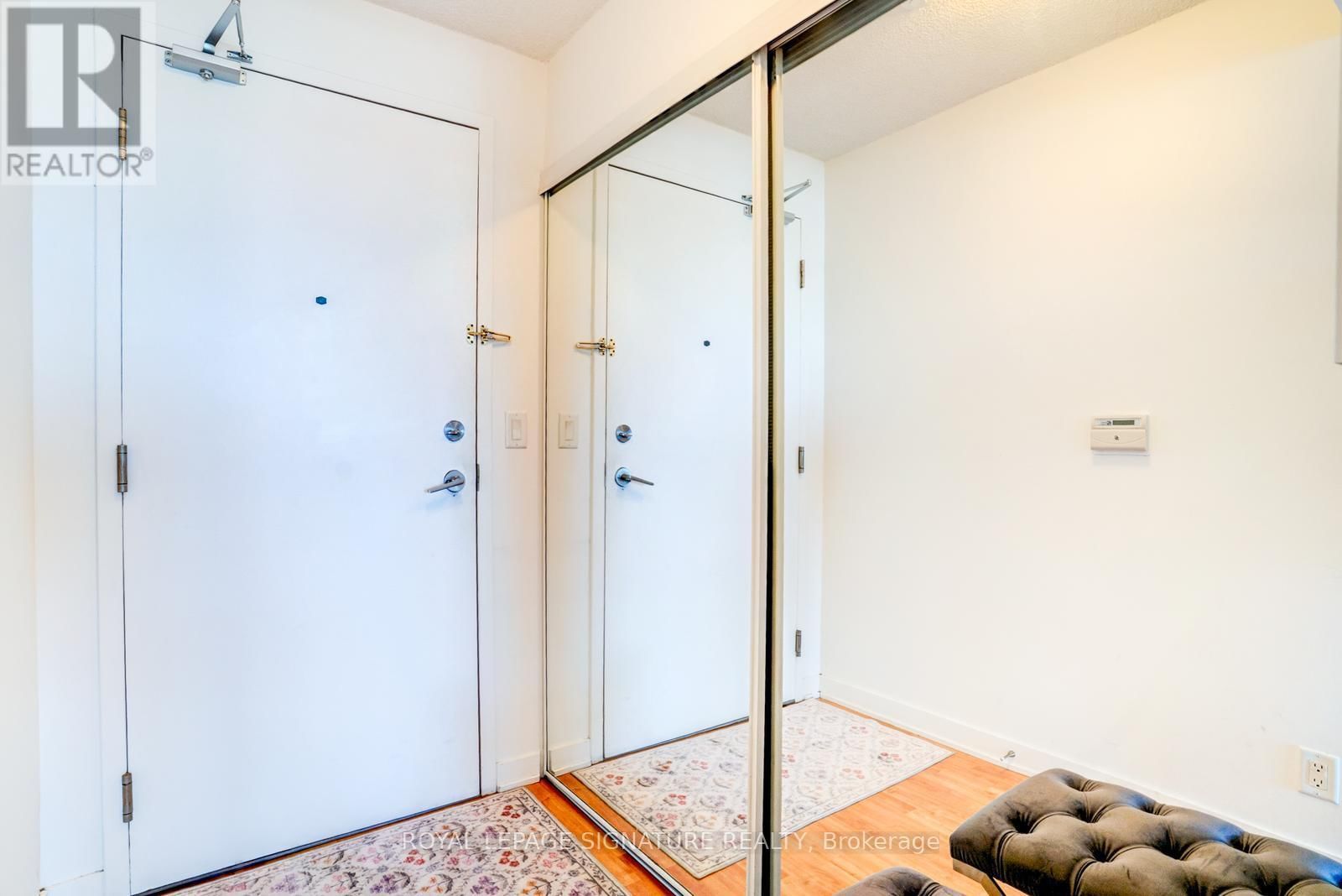 1203 - 36 LEE CENTRE DRIVE Image 2