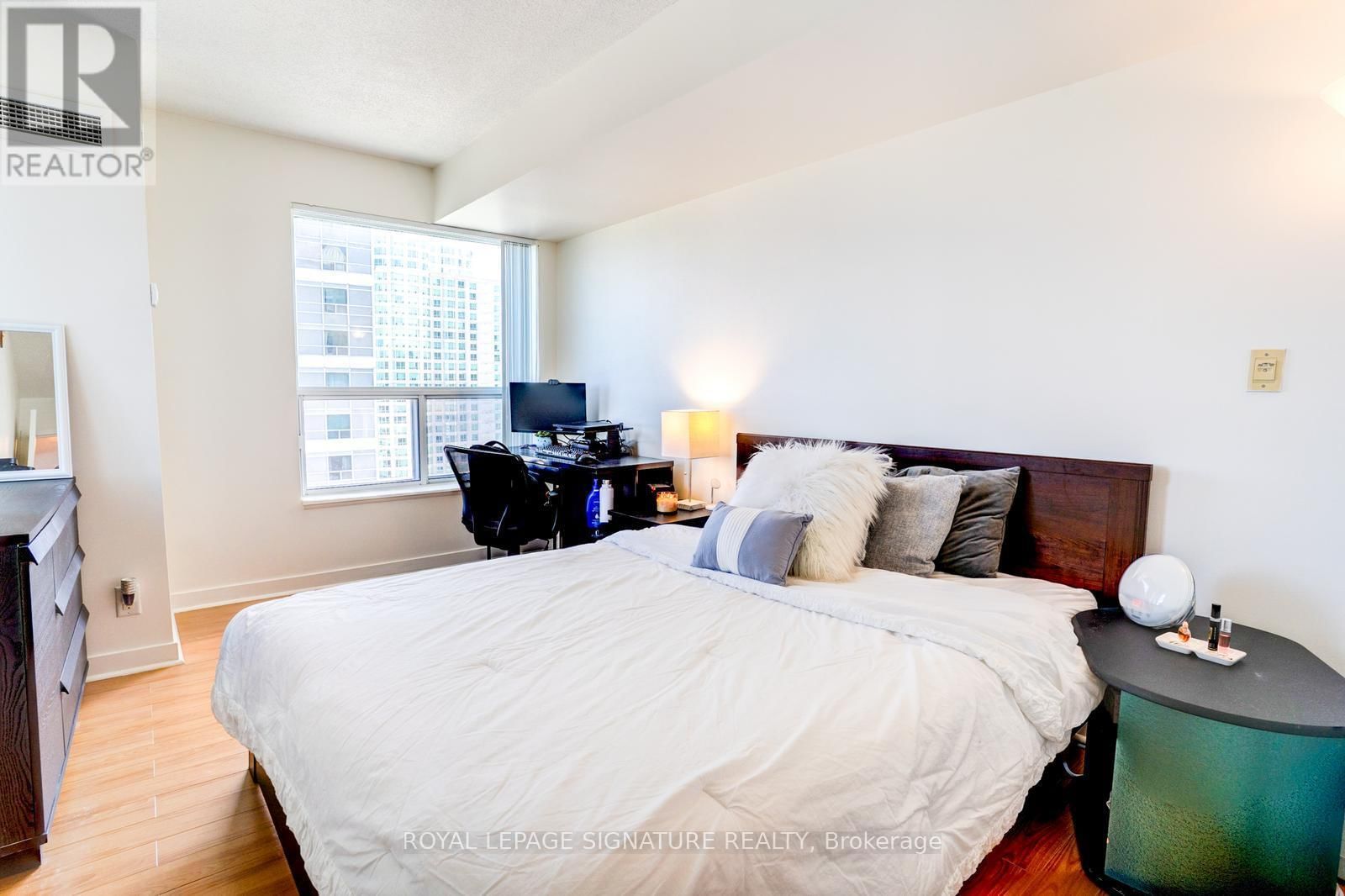 1203 - 36 LEE CENTRE DRIVE Image 9