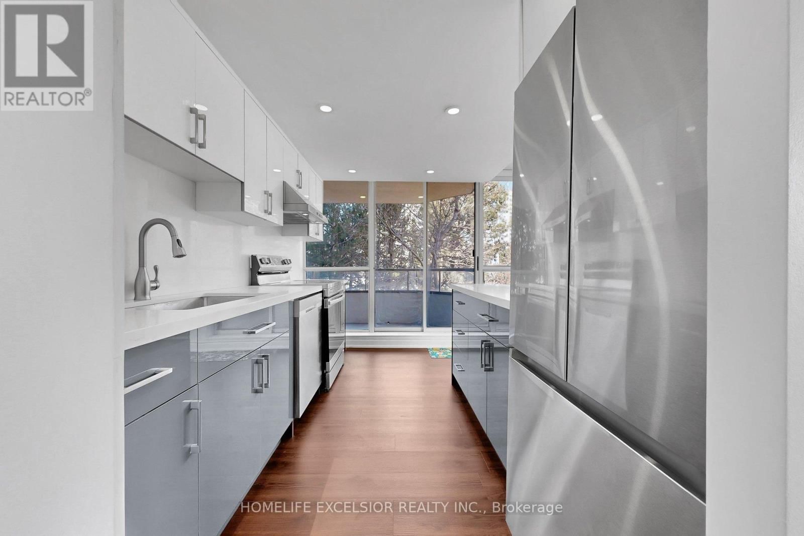 205 - 5 GREYSTONE WALK DRIVE Image 10