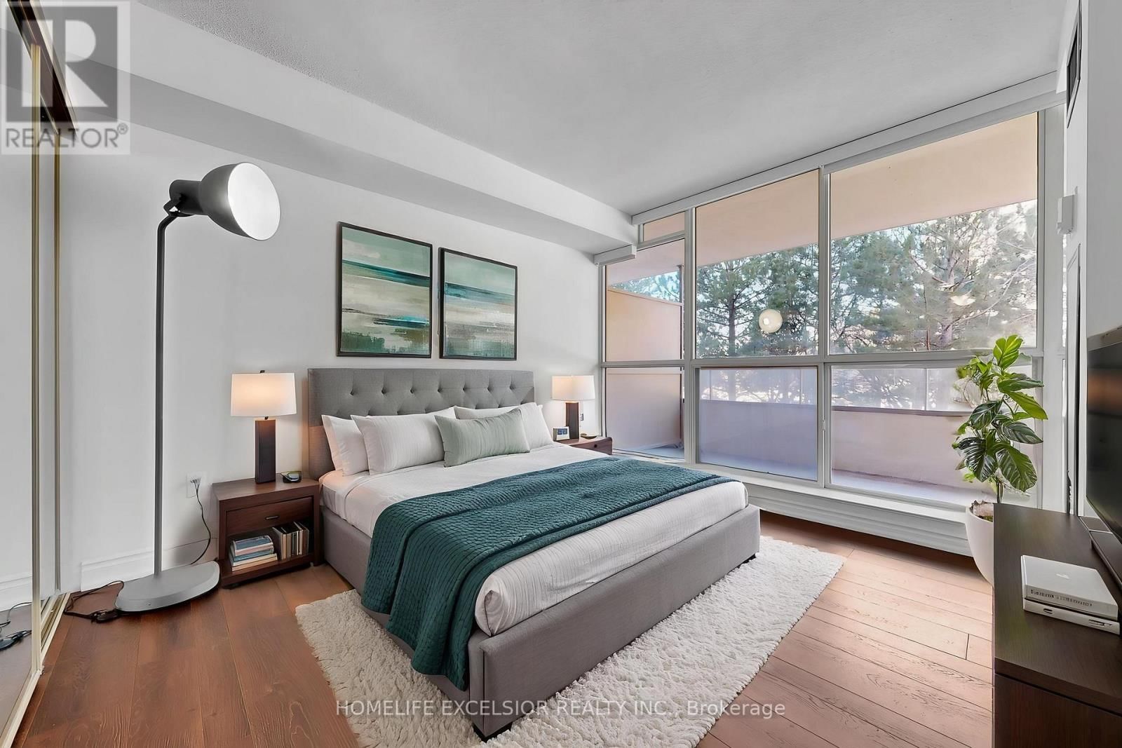 205 - 5 GREYSTONE WALK DRIVE Image 31