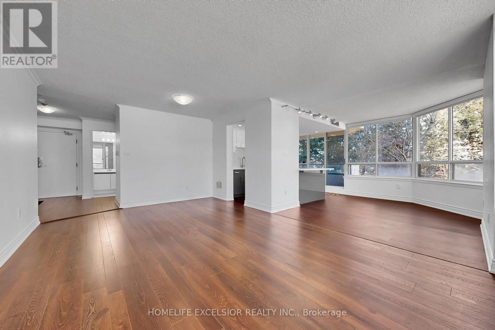 205 - 5 GREYSTONE WALK DRIVE Image 7