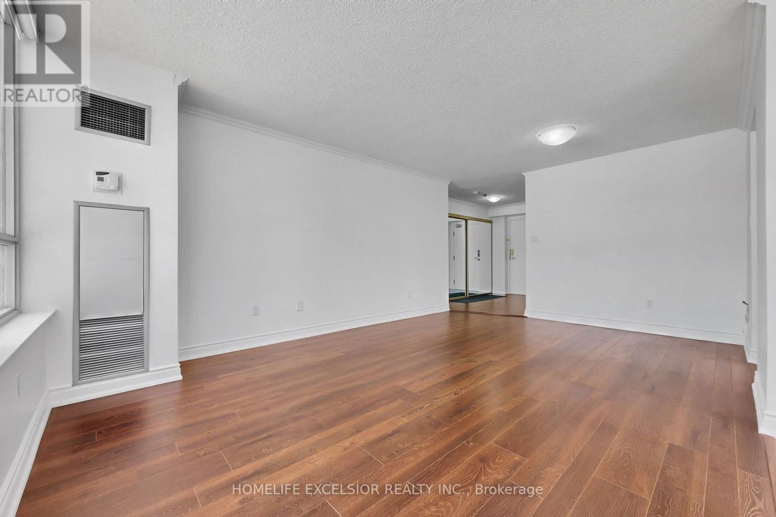 205 - 5 GREYSTONE WALK DRIVE Image 8