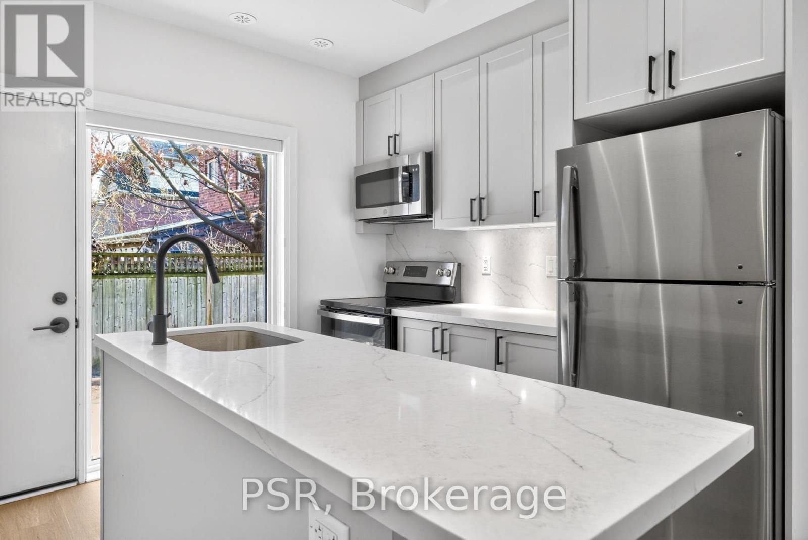 E - 53 HARRIET STREET Image 7