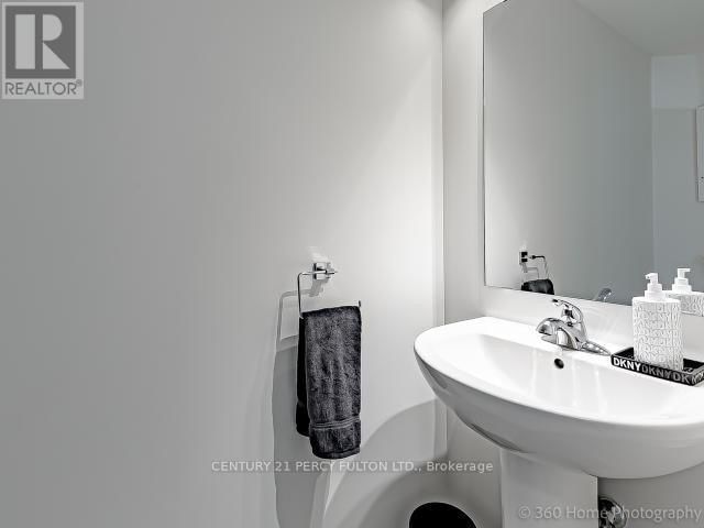 2584 LADYFERN CROSS AVENUE Image 12